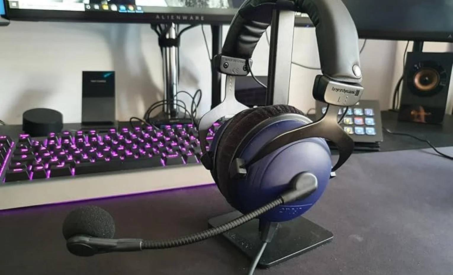 معرفی هدفون بی نقص Beyerdynamic DT 797 PV معرفی هدفون بی نقص Beyerdynamic DT 797 PV