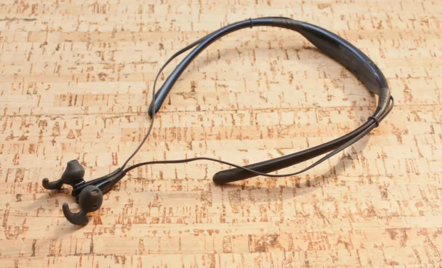 معرفی هدفون Samsung Active In-Ear Headphones