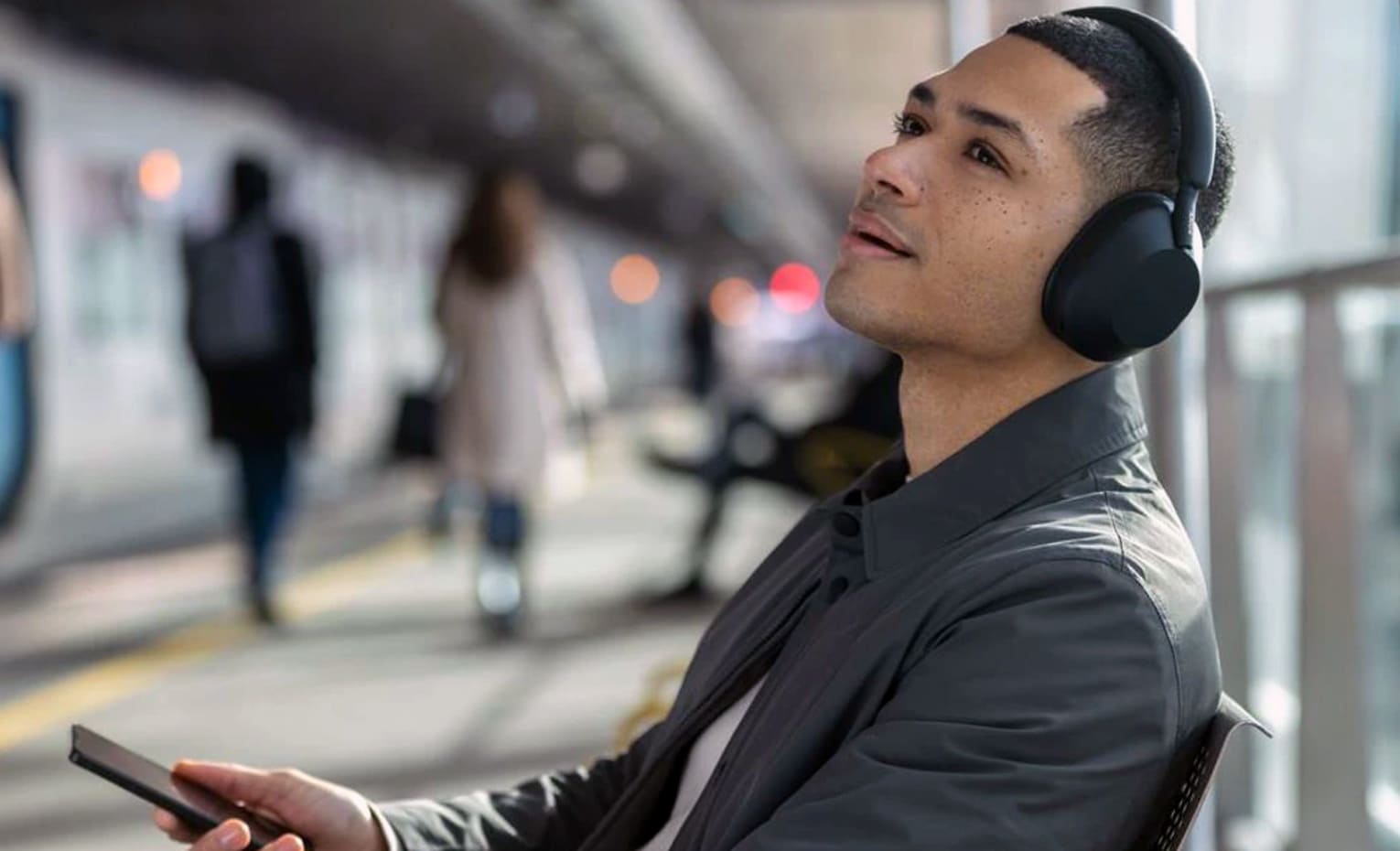 انتخاب هدفون مناسب برای هدیه | Choosing the right headphones for a gift انتخاب هدفون مناسب برای هدیه | Choosing the right headphones for a gift