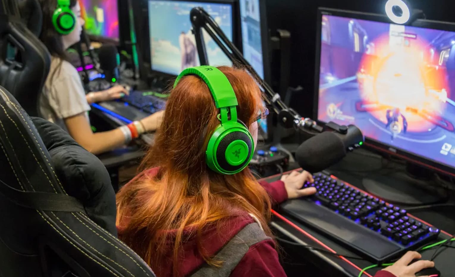 بهترین هدفون برای لایو استریم | The best headphones for live streaming بهترین هدفون برای لایو استریم | The best headphones for live streaming