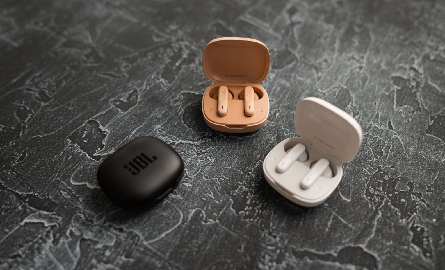 فرق بین ایرپاد و هندزفری بلوتوث | The difference between Airpod and Bluetooth handsfree فرق بین ایرپاد و هندزفری بلوتوث | The difference between Airpod and Bluetooth handsfree