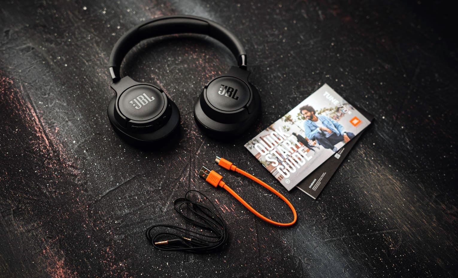 خرید هدفون مناسب برای پادکست گوش دادن | Perfect headphones for listening to podcasts خرید هدفون مناسب برای پادکست گوش دادن | Perfect headphones for listening to podcasts
