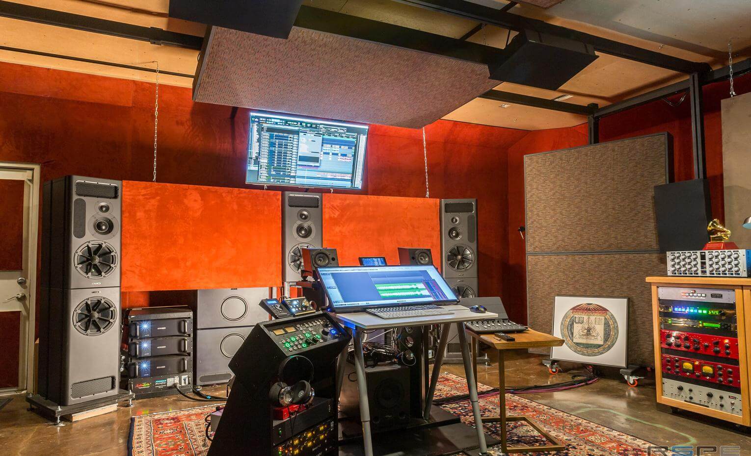 خستگی گوش چیست و چگونه از آن جلوگیری کنیم | what is ear fatigue and how to avoid it خستگی گوش چیست و چگونه از آن جلوگیری کنیم