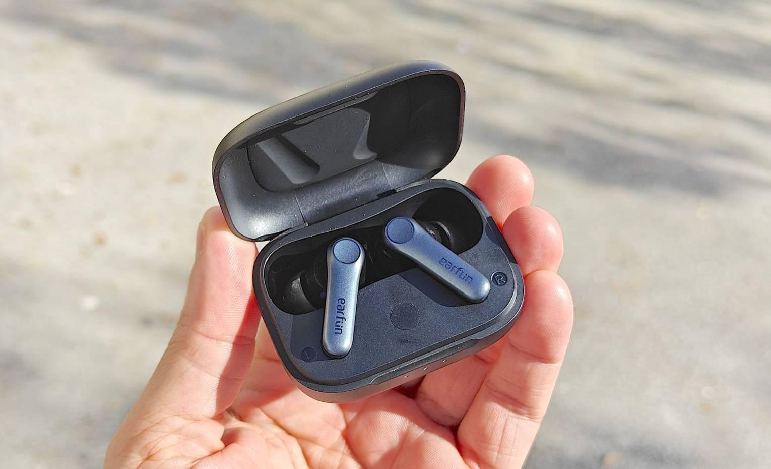 بررسی هندزفری EarFun Air Pro 4 بررسی هندزفری EarFun Air Pro 4