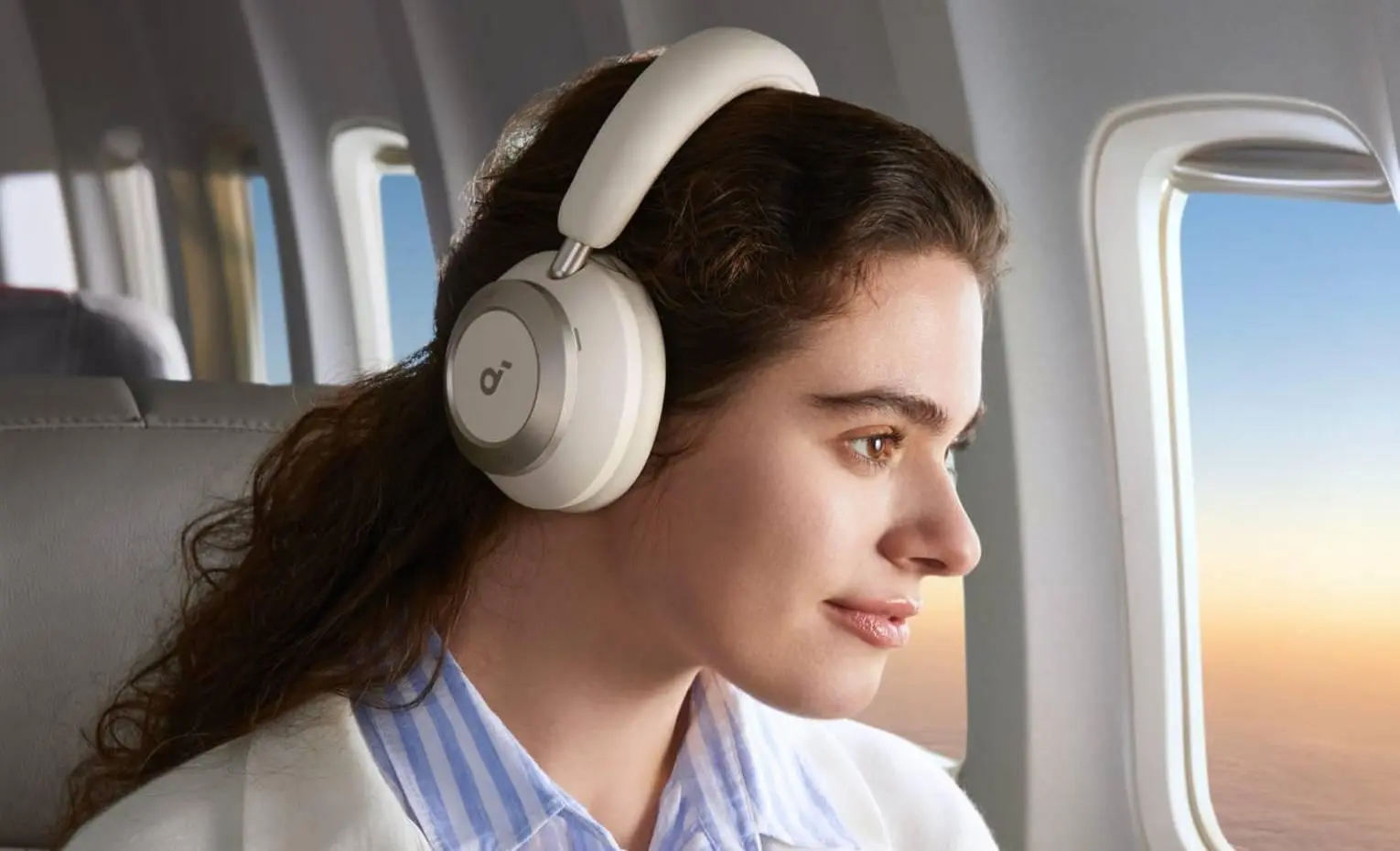 راهنمای انتخاب بهترین هدفون جایگزین ایرپاد مکس در آبان 1404 راهنمای انتخاب بهترین هدفون جایگزین ایرپاد مکس در آبان 1404