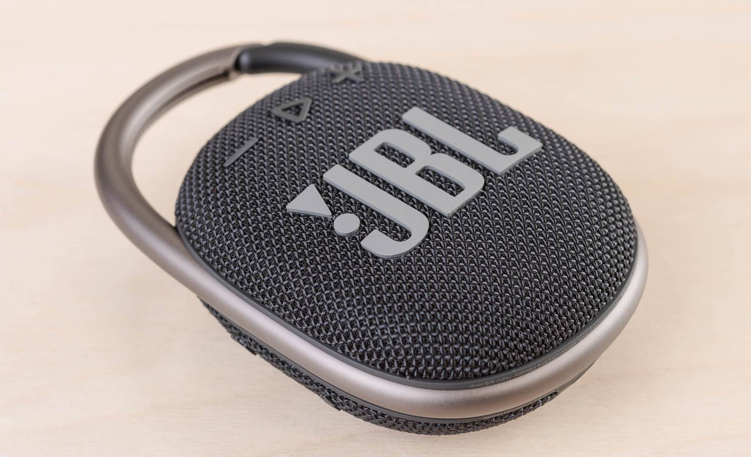 اسپیکر انکر Soundcore 3 یا JBL Clip 4 ؟ اسپیکر انکر Soundcore 3 یا JBL Clip 4 ؟