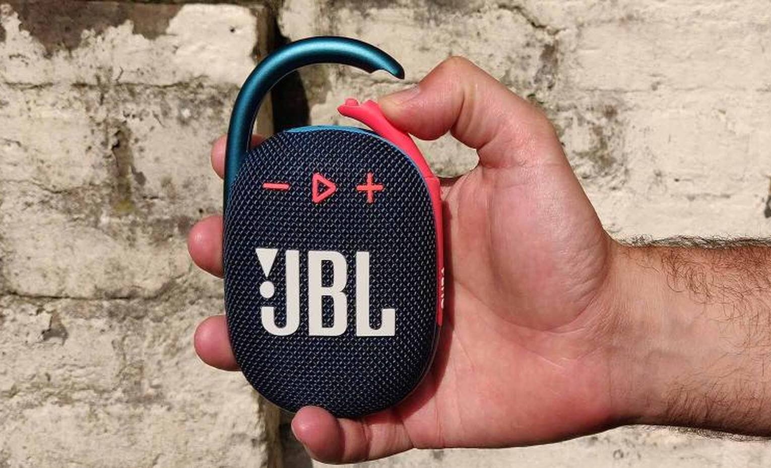اسپیکر انکر Soundcore 3 یا JBL Clip 4 ؟ اسپیکر انکر Soundcore 3 یا JBL Clip 4 ؟