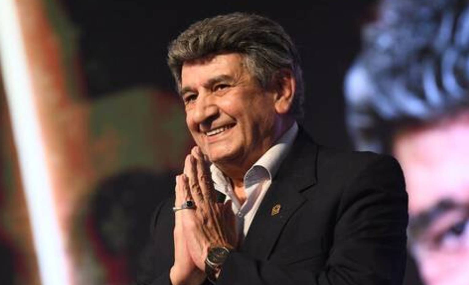 منوچهر والیزاده؛ راوی خاطرات نسلها منوچهر والیزاده؛ راوی خاطرات نسلها