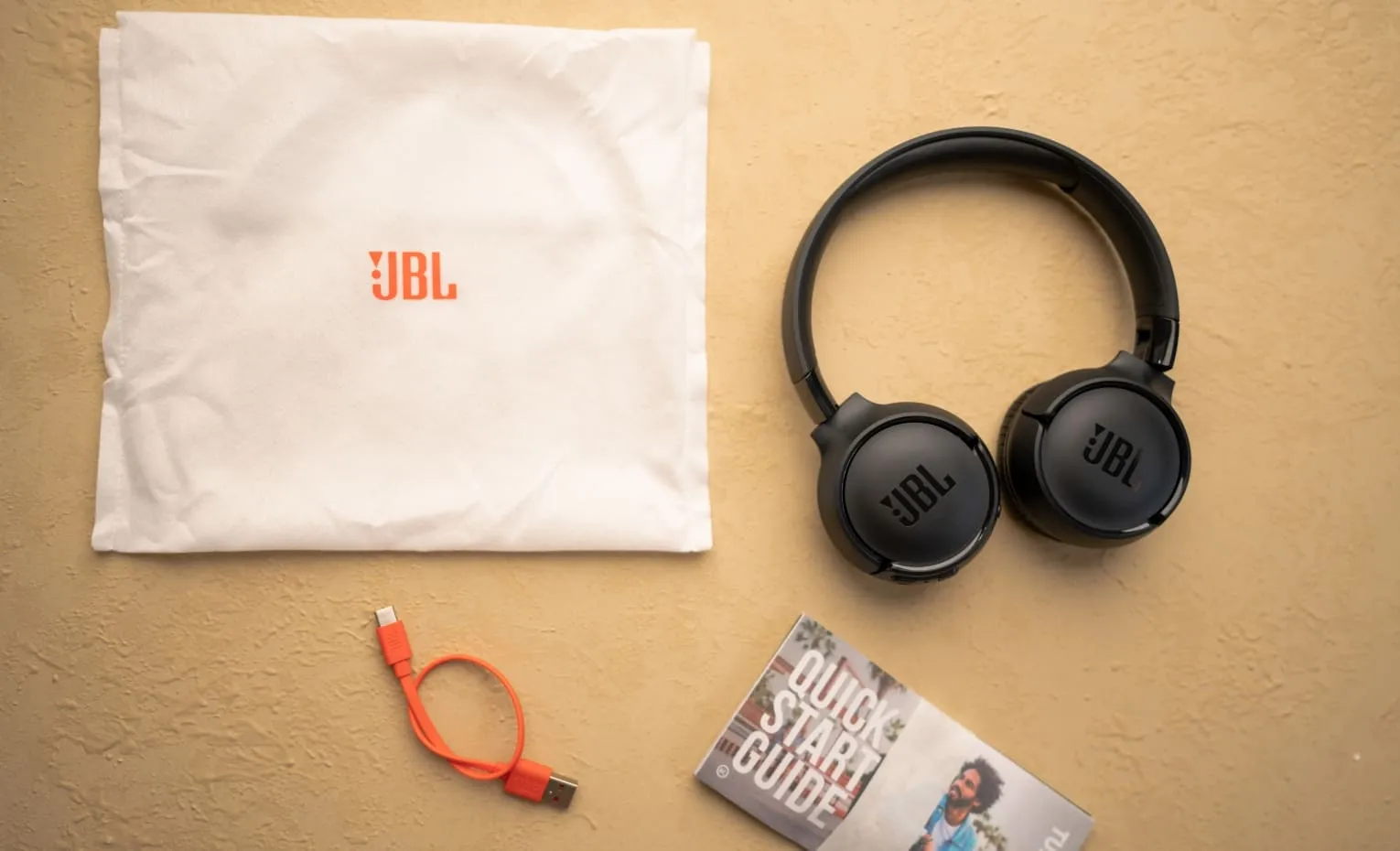 راهنمای خرید هدفون JBL + مدل های متنوع و بهترین قیمت راهنمای خرید هدفون JBL + مدل های متنوع و بهترین قیمت