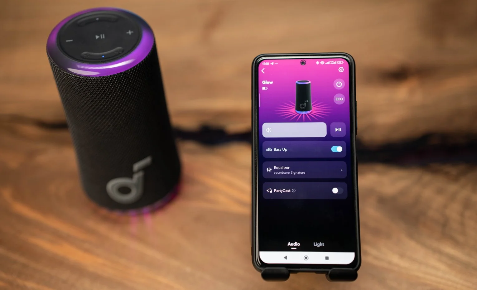 مقایسه اسپیکر جی بی ال Flip 7 با انکر Soundcore Glow مقایسه اسپیکر جی بی ال Flip 7 با انکر Soundcore Glow