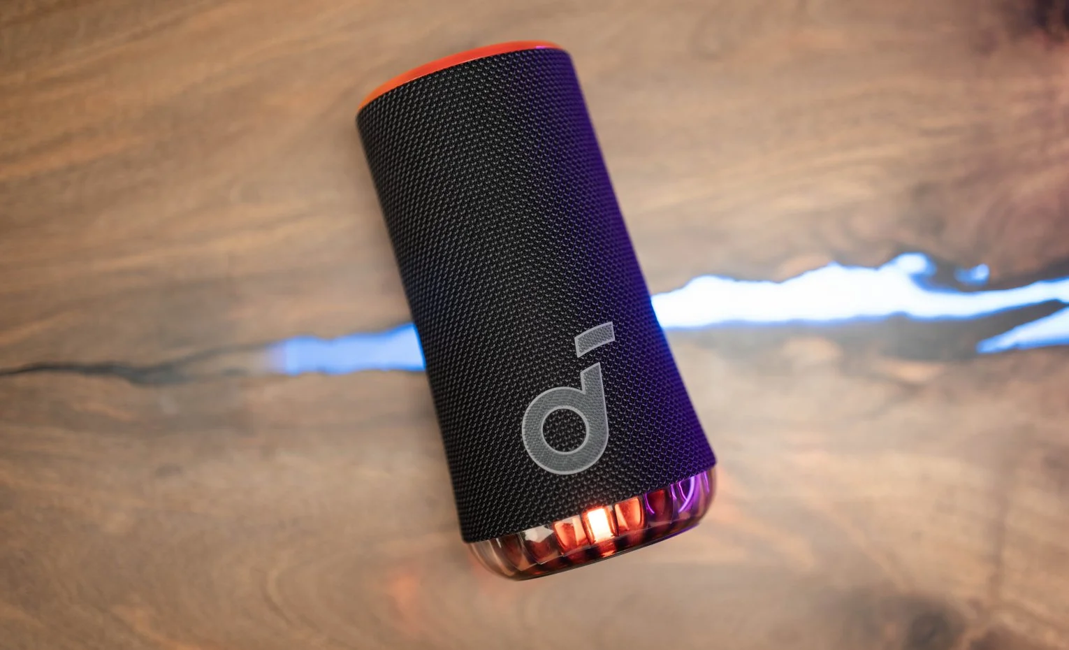 مقایسه اسپیکر JBL Flip 6 با انکر Glow مقایسه اسپیکر JBL Flip 6 با انکر Glow