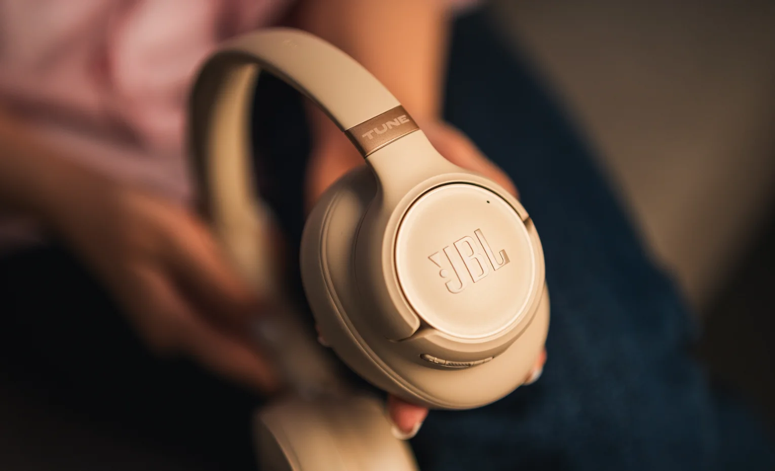 راهنمای خرید هدفون JBL و Baseus (مهر 1405) راهنمای خرید هدفون JBL و Baseus (مهر 1405)