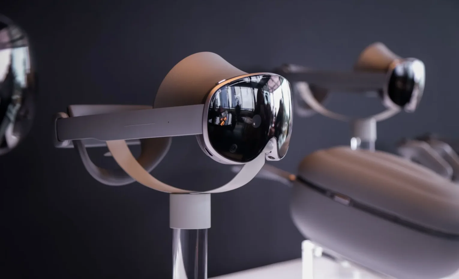 هدست VR والو و سامسونگ، مقایسه Steam Frame و Galaxy XR هدست VR والو و سامسونگ، مقایسه Steam Frame و Galaxy XR