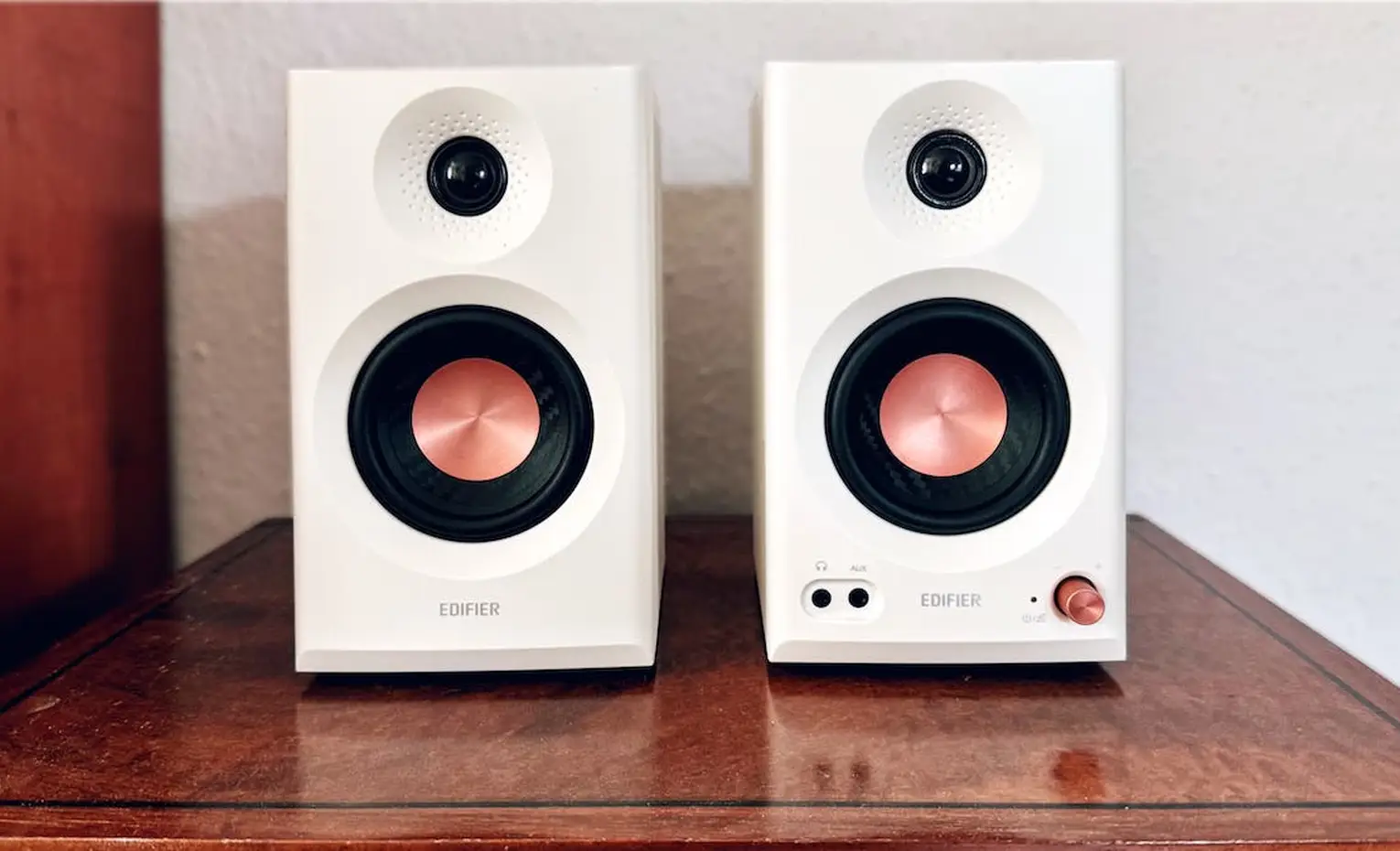 بررسی اسپیکر مانیتورینگ ادیفایر MR3، صدای حرفهای و اقتصادی بررسی اسپیکر مانیتورینگ ادیفایر MR3، صدای حرفهای و اقتصادی