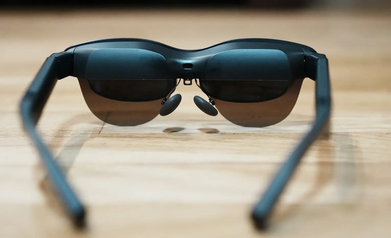 بررسی عینک هوشمند ری نئو Air 3s Pro، نمایشگر شخصی بزرگ بررسی عینک هوشمند ری نئو Air 3s Pro، نمایشگر شخصی بزرگ