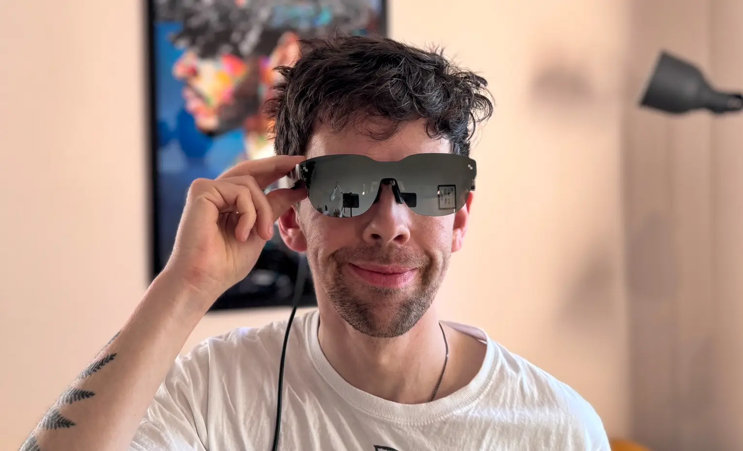 بررسی عینک هوشمند ری نئو Air 3s Pro، نمایشگر شخصی بزرگ بررسی عینک هوشمند ری نئو Air 3s Pro، نمایشگر شخصی بزرگ