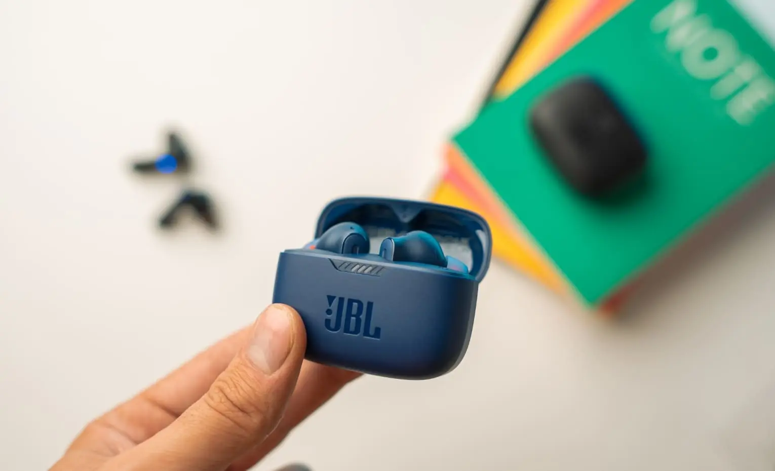 راهنمای عیبیابی هندزفری JBL و اقدام پس از خرابی راهنمای عیبیابی هندزفری JBL و اقدام پس از خرابی