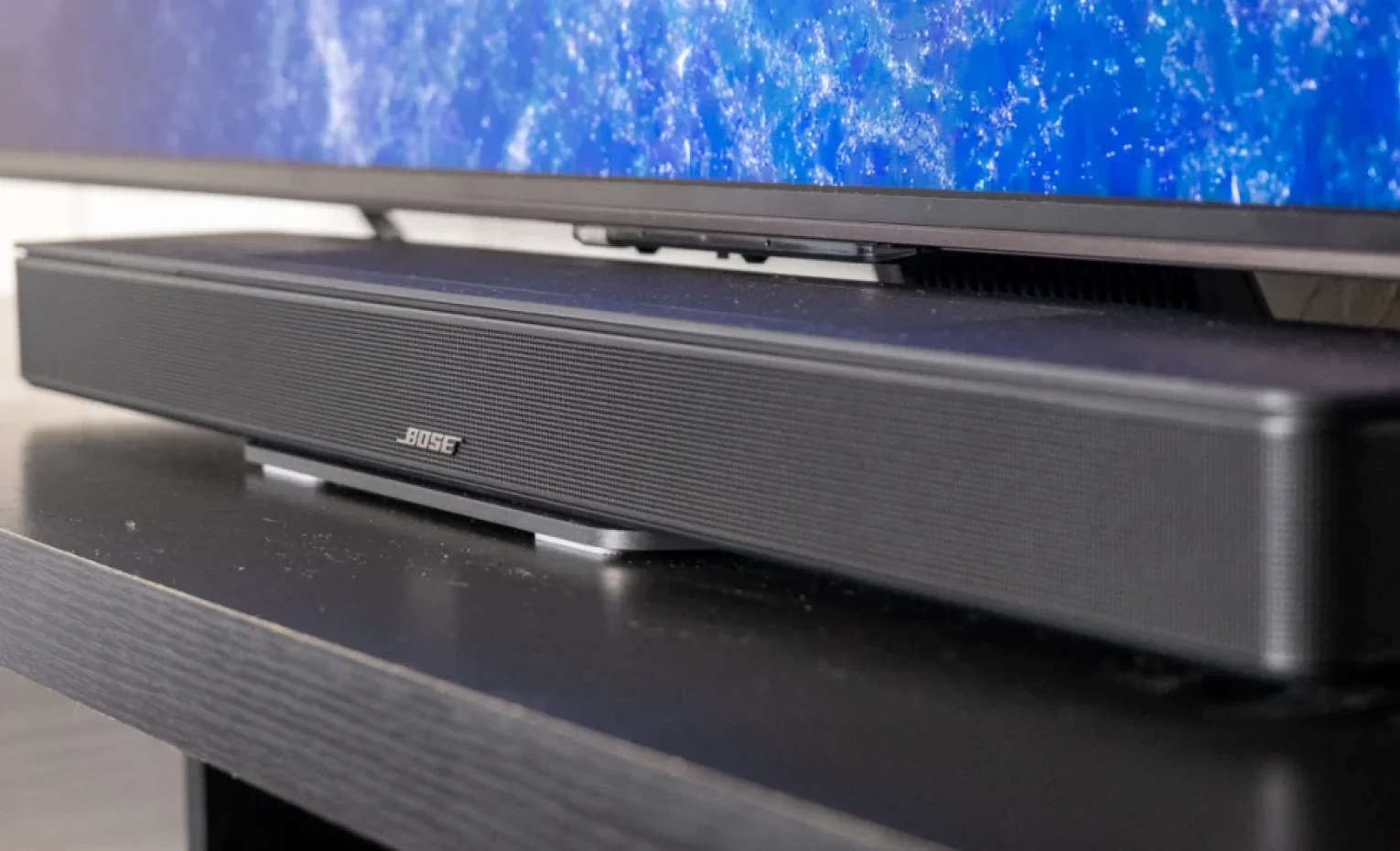 نقد و بررسی ساندبار بوز، صدای فراگیر ولی بیس ضعیف نقد و بررسی ساندبار بوز، صدای فراگیر ولی بیس ضعیف