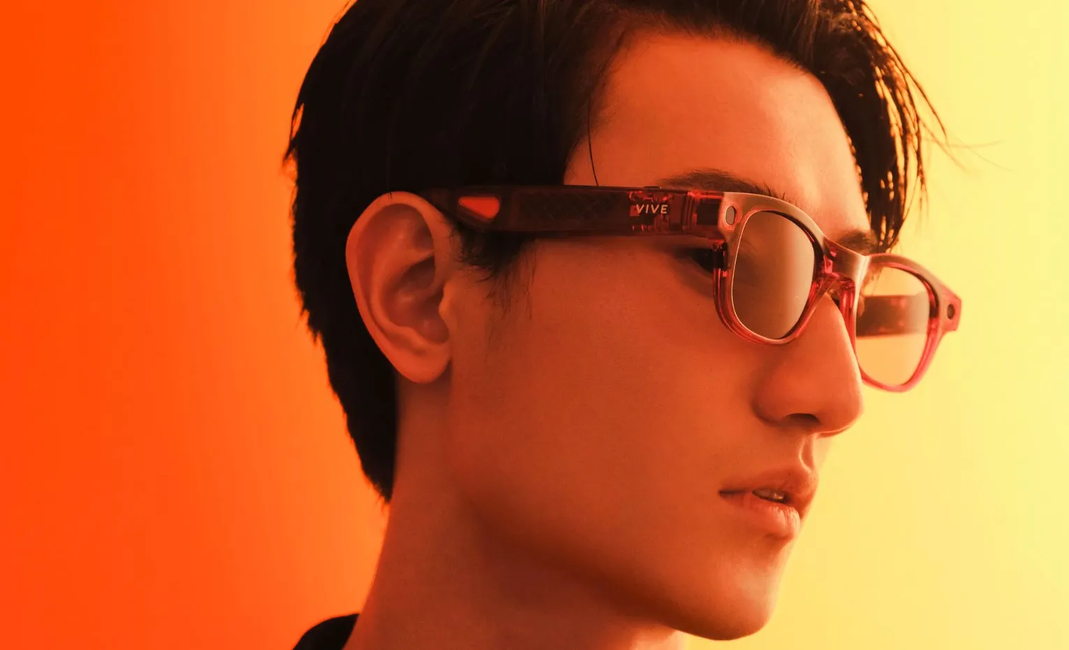 عینک هوشمند HTC با پلتفرم باز AI به رقابت با متا میرود عینک هوشمند HTC با پلتفرم باز AI به رقابت با متا میرود