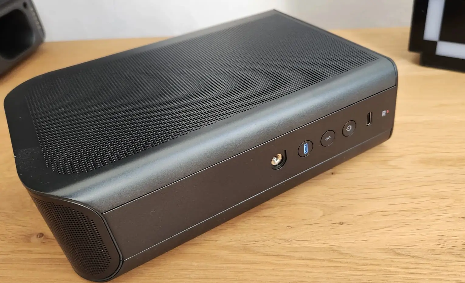 مقایسه ساندبار جی بی ال Bar 1300 با JBL Bar 1300 MK2 مقایسه ساندبار جی بی ال Bar 1300 با JBL Bar 1300 MK2