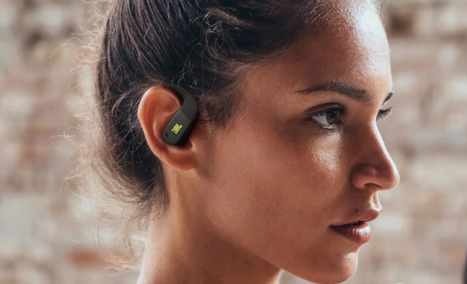 بررسی هدفون گوش باز جی بی ال Endurance Zone بررسی هدفون گوش باز جی بی ال Endurance Zone