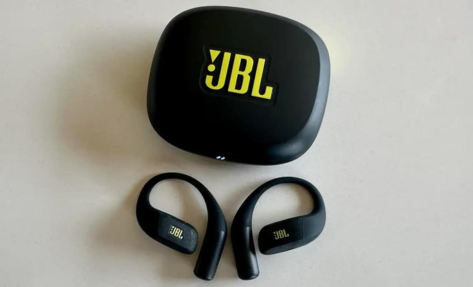 بررسی هدفون گوش باز جی بی ال Endurance Zone بررسی هدفون گوش باز جی بی ال Endurance Zone