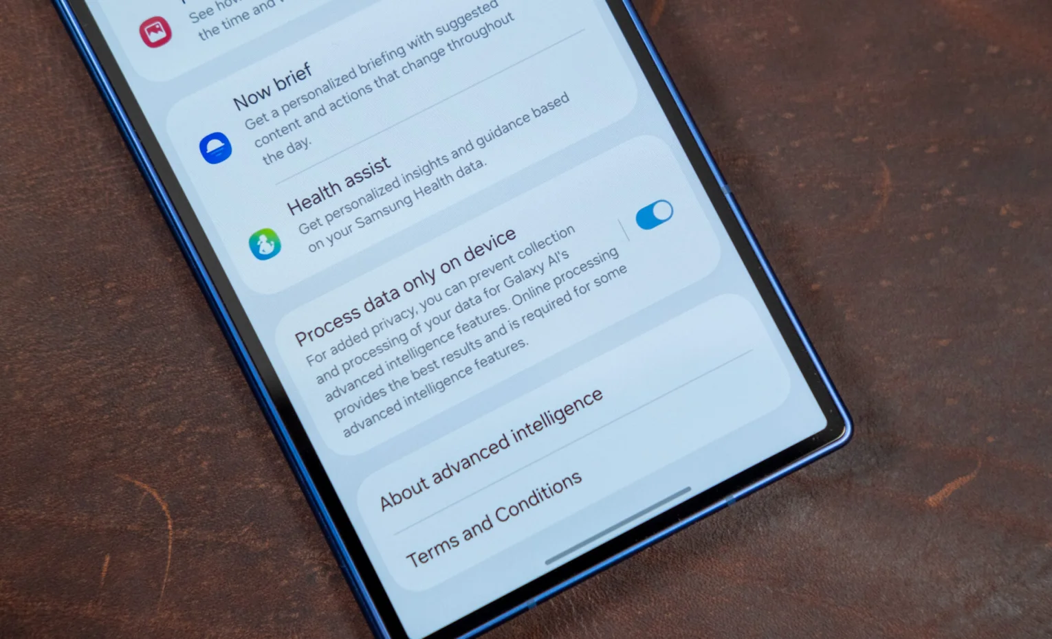 NPU گوشی، بررسی چالشهای هوش مصنوعی روی دستگاه NPU گوشی، بررسی چالشهای هوش مصنوعی روی دستگاه