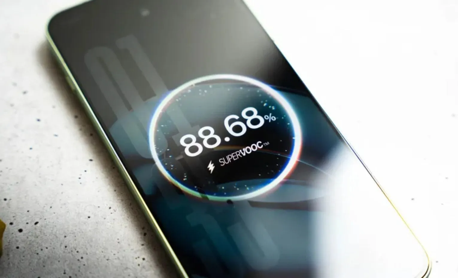 گوشی وان پلاس 15R، بررسی اولیه باتری غول پیکر و نمایشگر سریع گوشی وان پلاس 15R، بررسی اولیه باتری غول پیکر و نمایشگر سریع