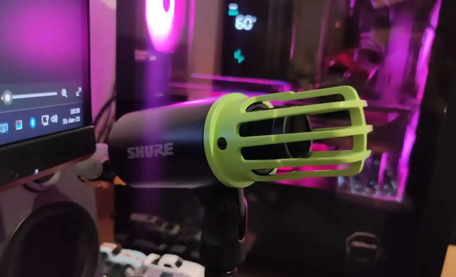 میکروفون Shure MV6، ارتقای صدای گیمینگ به سطح پادکست میکروفون Shure MV6، ارتقای صدای گیمینگ به سطح پادکست