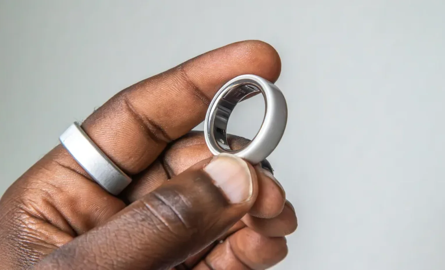 بررسی گجت های پوشیدنی در سال 2025، ساعت ها و عینک های هوشمند بررسی گجت های پوشیدنی در سال 2025، ساعت ها و عینک های هوشمند