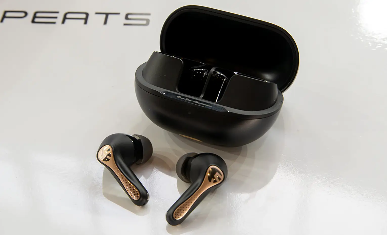 بررسی هندزفری بی سیم SOUNDPEATS Air5 Pro+، فراتر از انتظار بررسی هندزفری بی سیم SOUNDPEATS Air5 Pro+، فراتر از انتظار