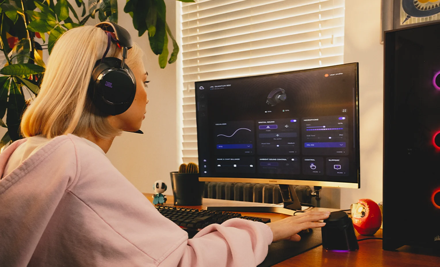 بررسی تخصصی هدفون گیمینگ جی بی ال مدل Quantum 950 بررسی تخصصی هدفون گیمینگ جی بی ال مدل Quantum 950
