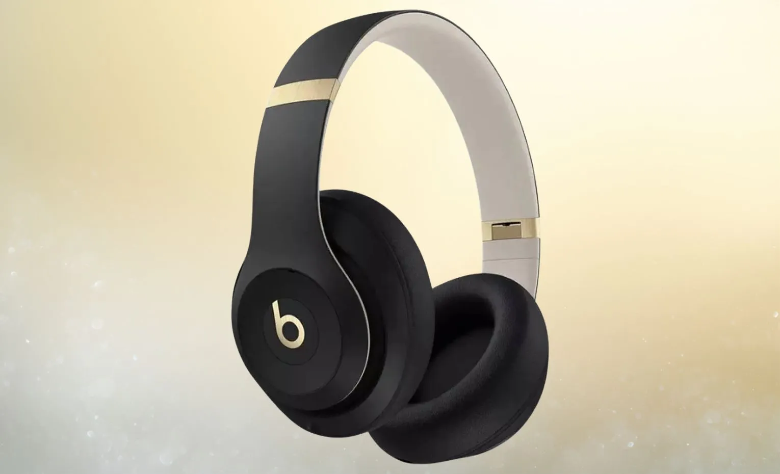 مقایسه هدفون جی بی ال Tour One M2 با بیتس Studio Pro مقایسه هدفون جی بی ال Tour One M2 با بیتس Studio Pro