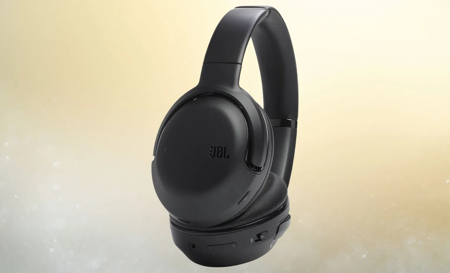 مقایسه هدفون جی بی ال Tour One M2 با بیتس Studio Pro مقایسه هدفون جی بی ال Tour One M2 با بیتس Studio Pro