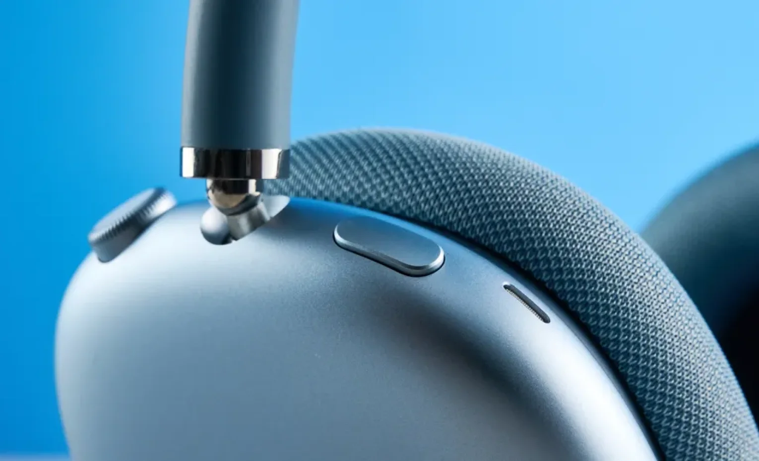 مقایسه هدفون سونی x1000 با Airpods max 2