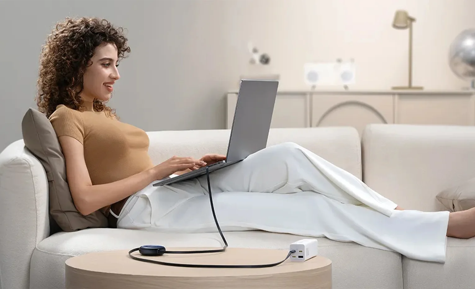 کابل شارژ جمع شونده بیسوس مزایا و راهنمای انتخاب کابل