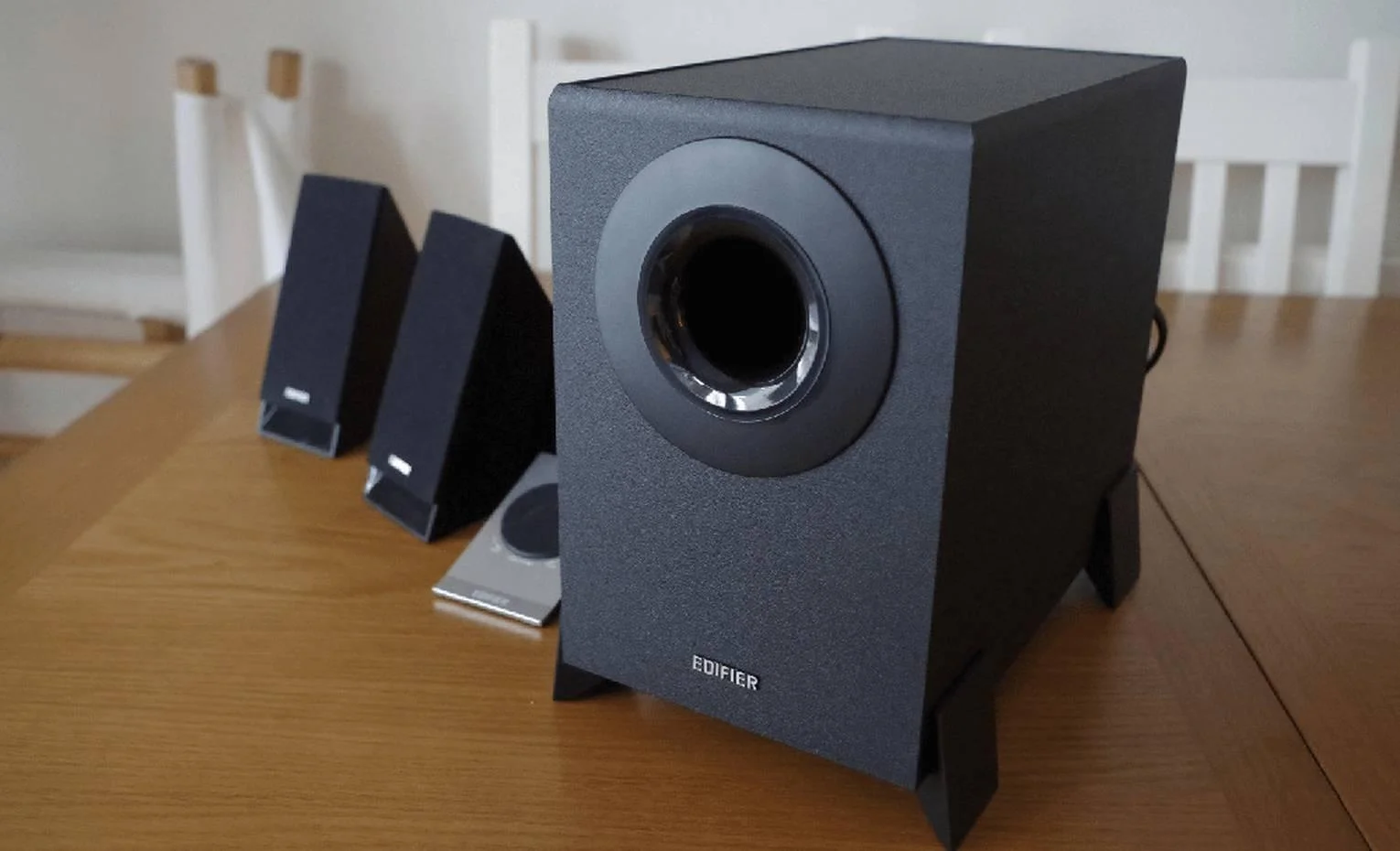 مقایسه اسپیکر ادیفایر مدل M101BT با ادیفایر مدل M1360 مقایسه اسپیکر ادیفایر مدل M101BT با ادیفایر مدل M1360