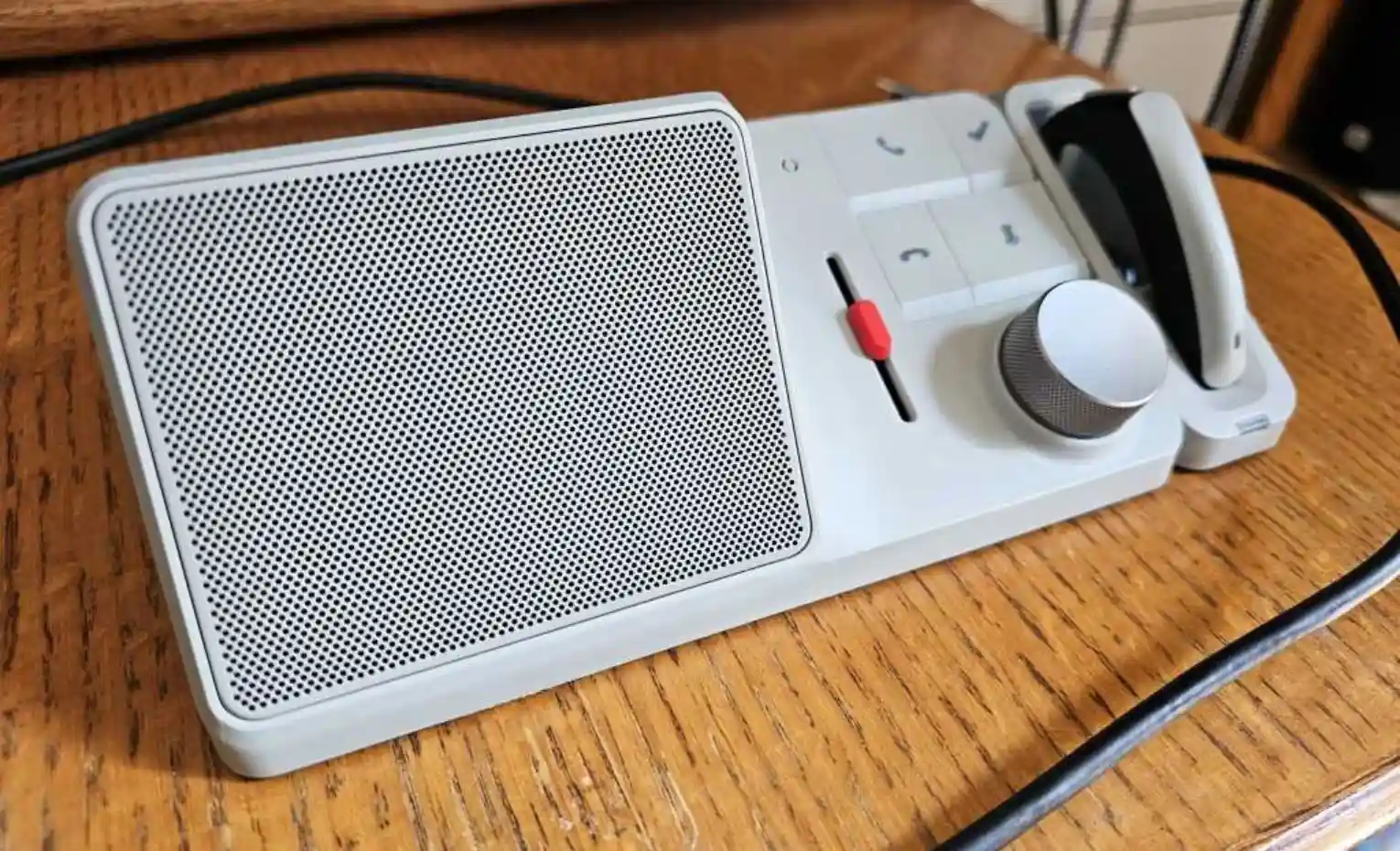 hidock H1 lite، ضبط و تحلیل جلسات با گجت هوش مصنوعی hidock H1 lite، ضبط و تحلیل جلسات با گجت هوش مصنوعی
