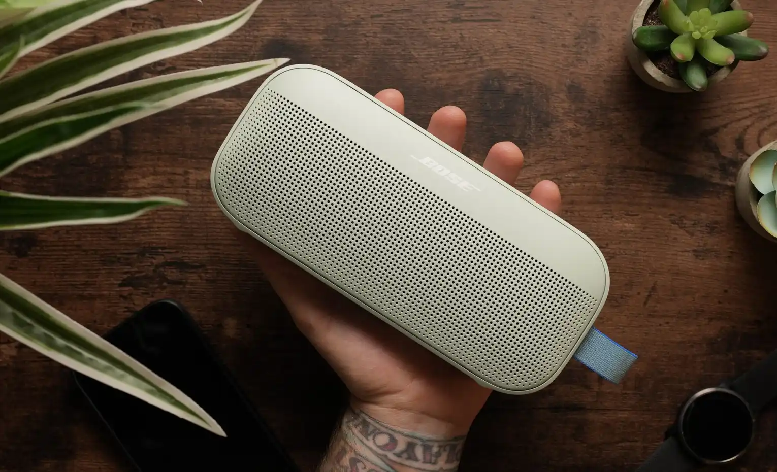 مقایسه اسپیکر بوز soundlink Flex Gen 2 و مارشال Emberton 3 مقایسه اسپیکر بوز soundlink Flex Gen 2 و مارشال Emberton 3