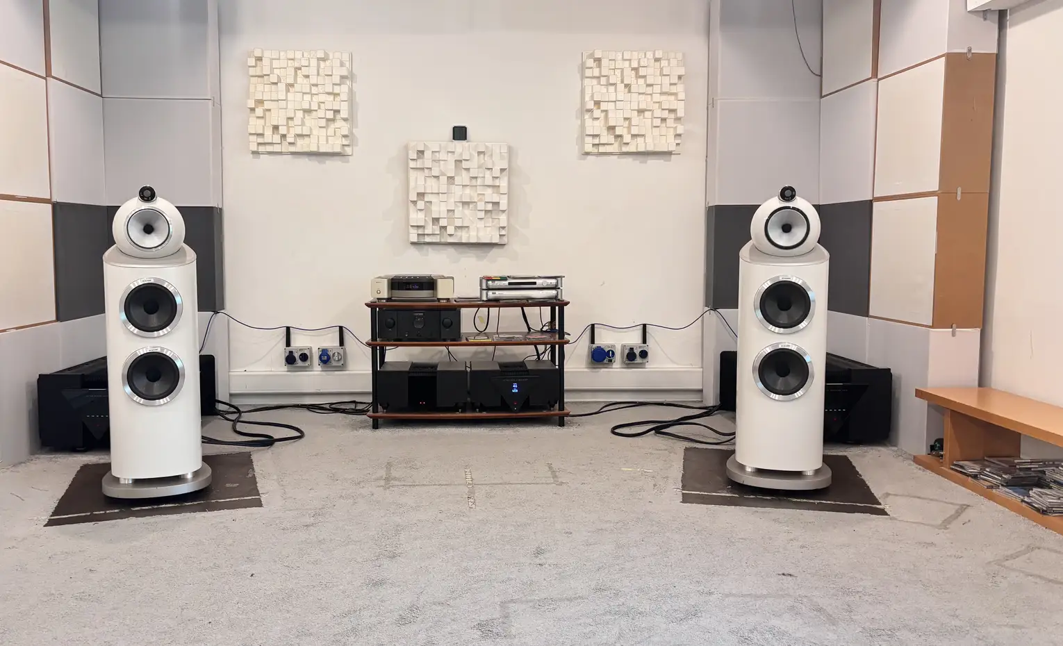 اسپیکرهای سری 800 دیاموند D5 شاهکار مهندسی باورز اند ویلکینز اسپیکرهای سری 800 دیاموند D5 شاهکار مهندسی باورز اند ویلکینز
