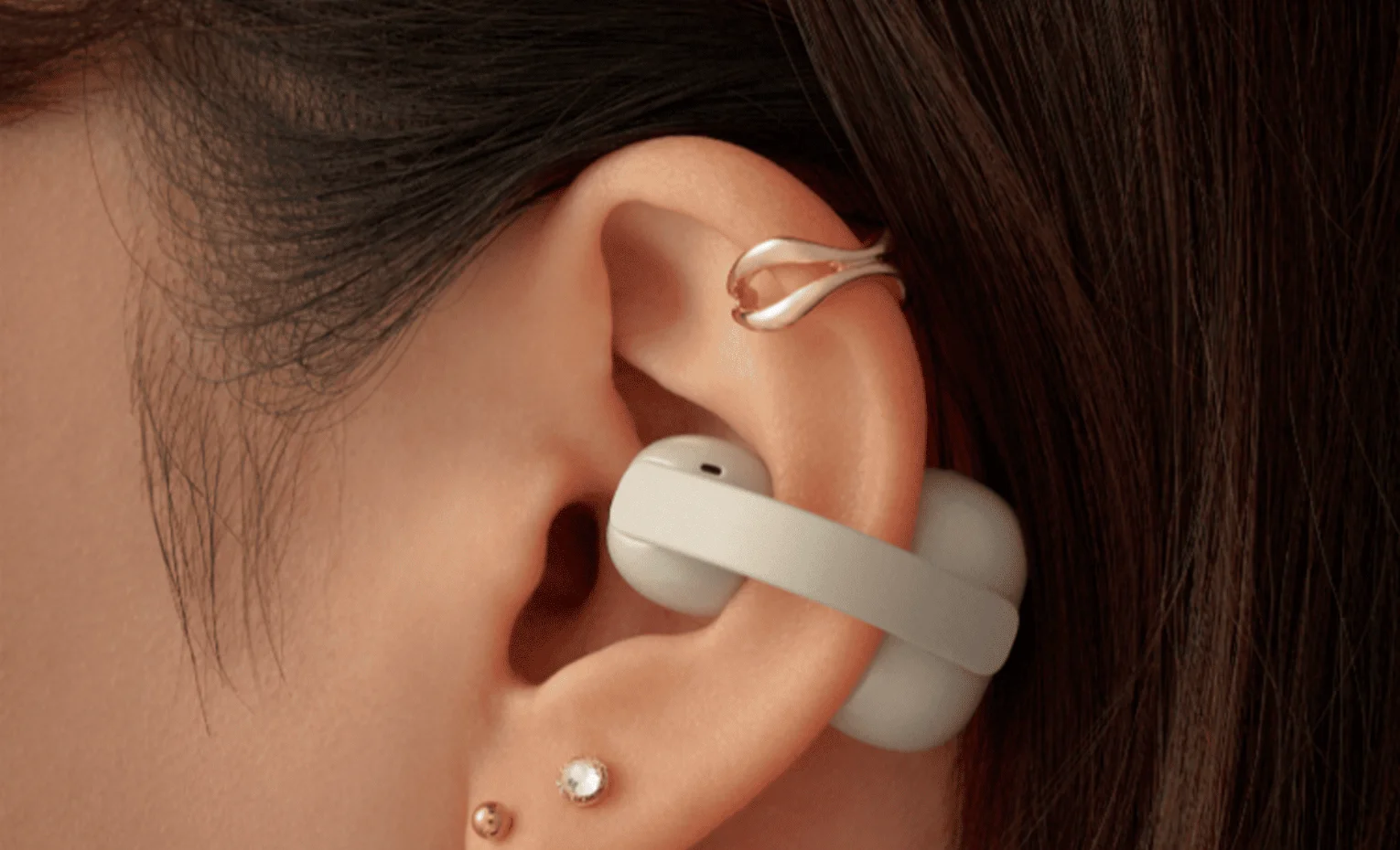 مقایسه هندزفری سونی LinkBuds Clip با بوز Ultra Open Earbuds مقایسه هندزفری سونی LinkBuds Clip با بوز Ultra Open Earbuds