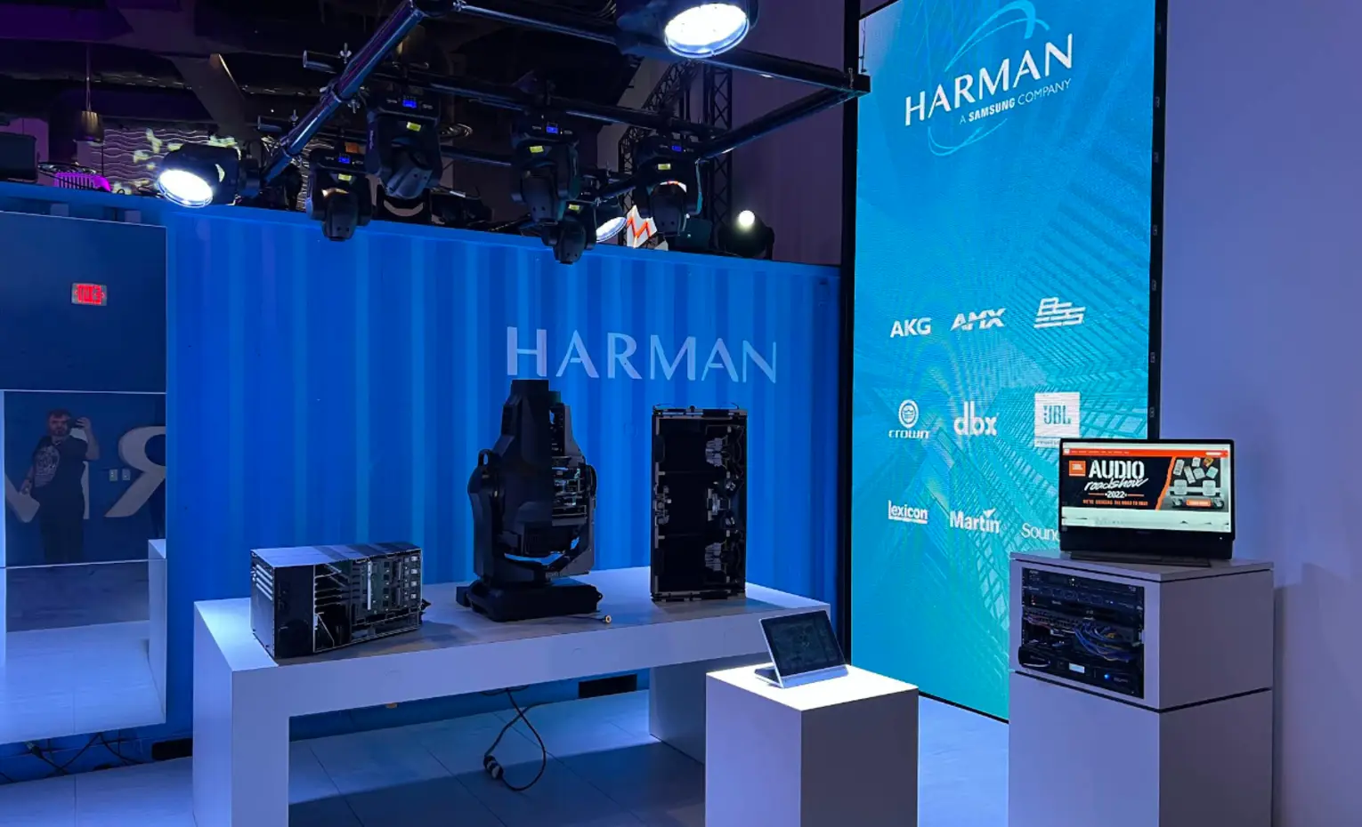 دفتر و مراکز مهندسی JBL، از کالیفرنیا تا لابراتوارهای HARMAN دفتر و مراکز مهندسی JBL، از کالیفرنیا تا لابراتوارهای HARMAN