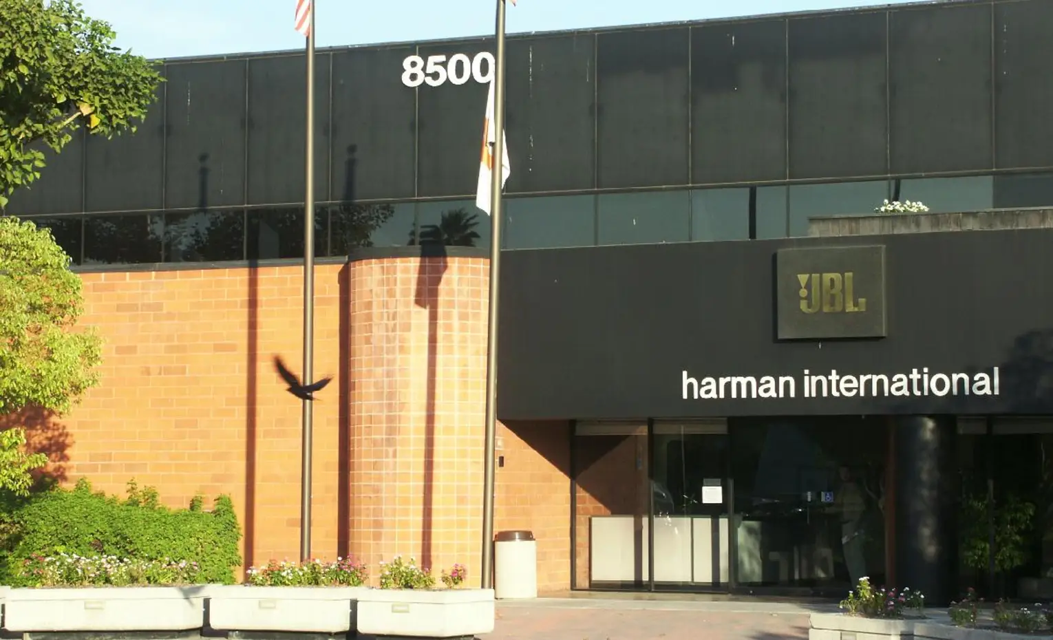 دفتر و مراکز مهندسی JBL، از کالیفرنیا تا لابراتوارهای HARMAN دفتر و مراکز مهندسی JBL، از کالیفرنیا تا لابراتوارهای HARMAN