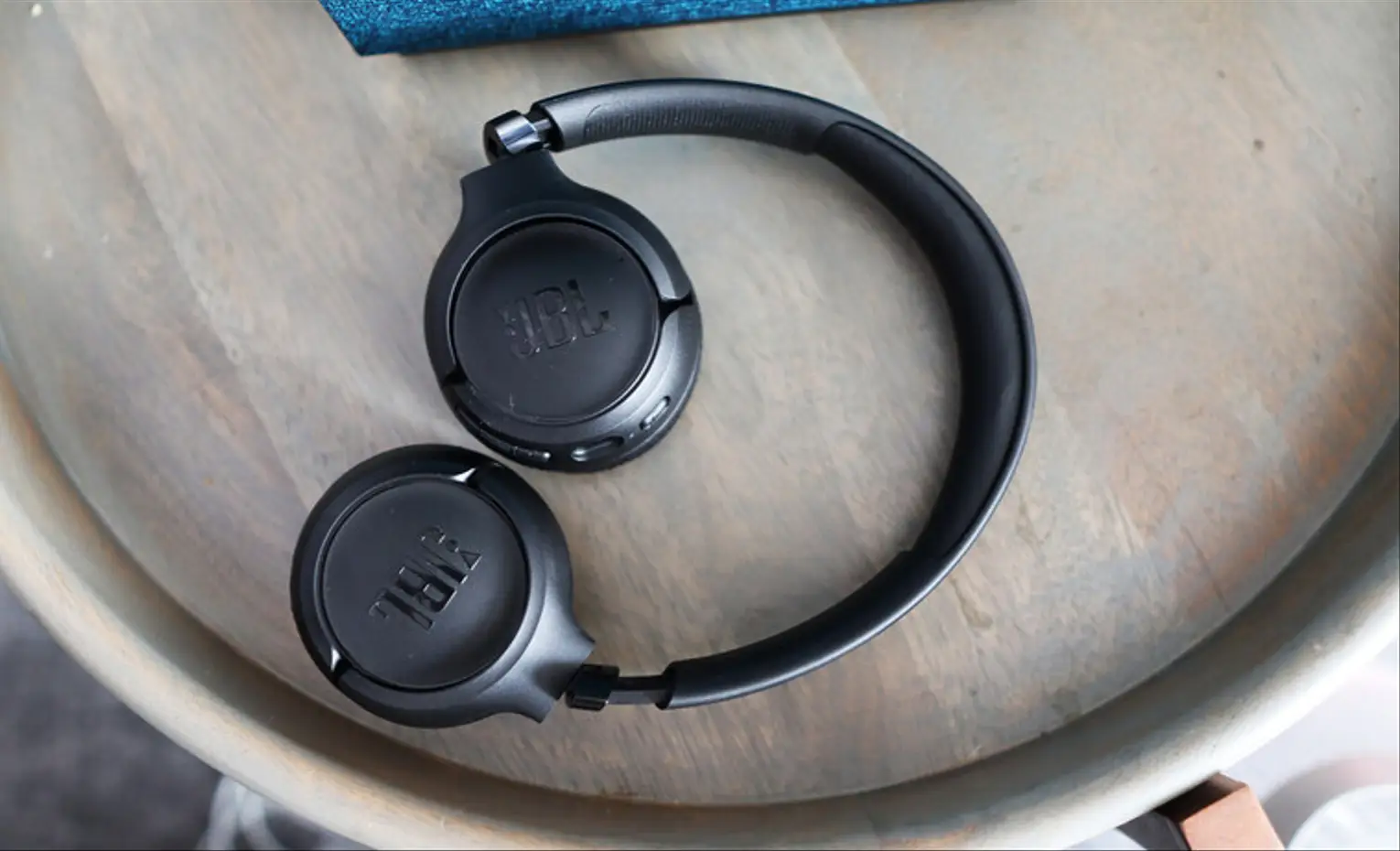 راهنمای خرید هدفون JBL Tune، روی گوش یا دور گوش (مهر 1405) راهنمای خرید هدفون JBL Tune، روی گوش یا دور گوش (مهر 1405)