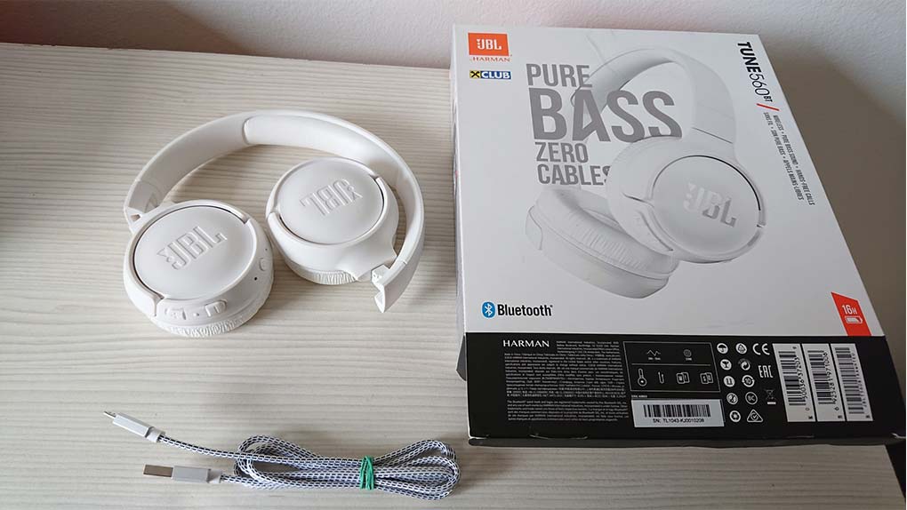 JBL TUNE 560BT 