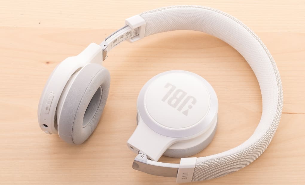 Introducing JBL Live 400BT Wireless Headphones Review 2