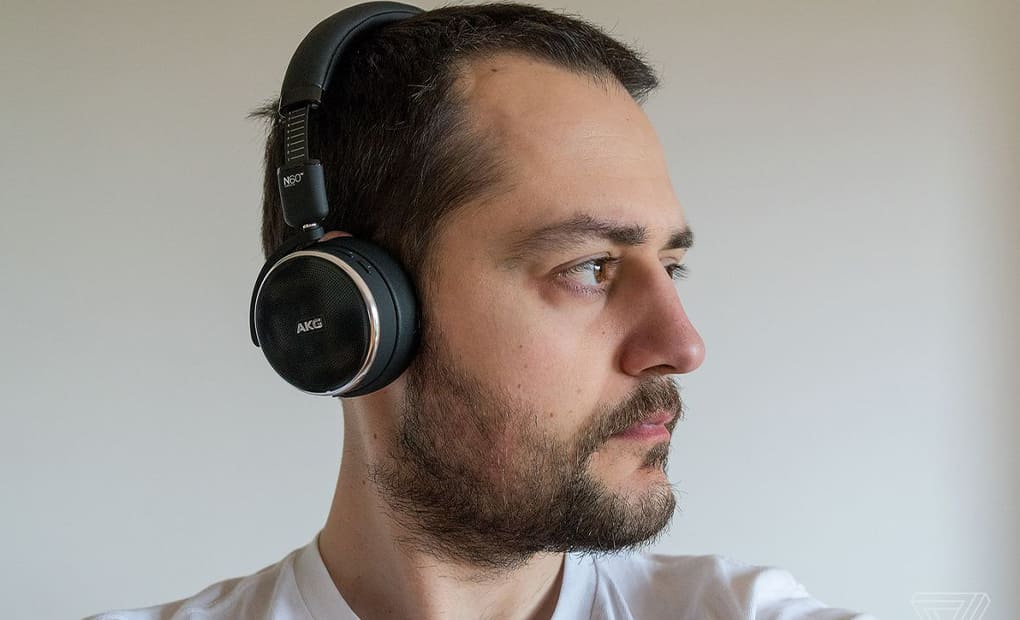 Introducing AKG N60 noise canceling 4