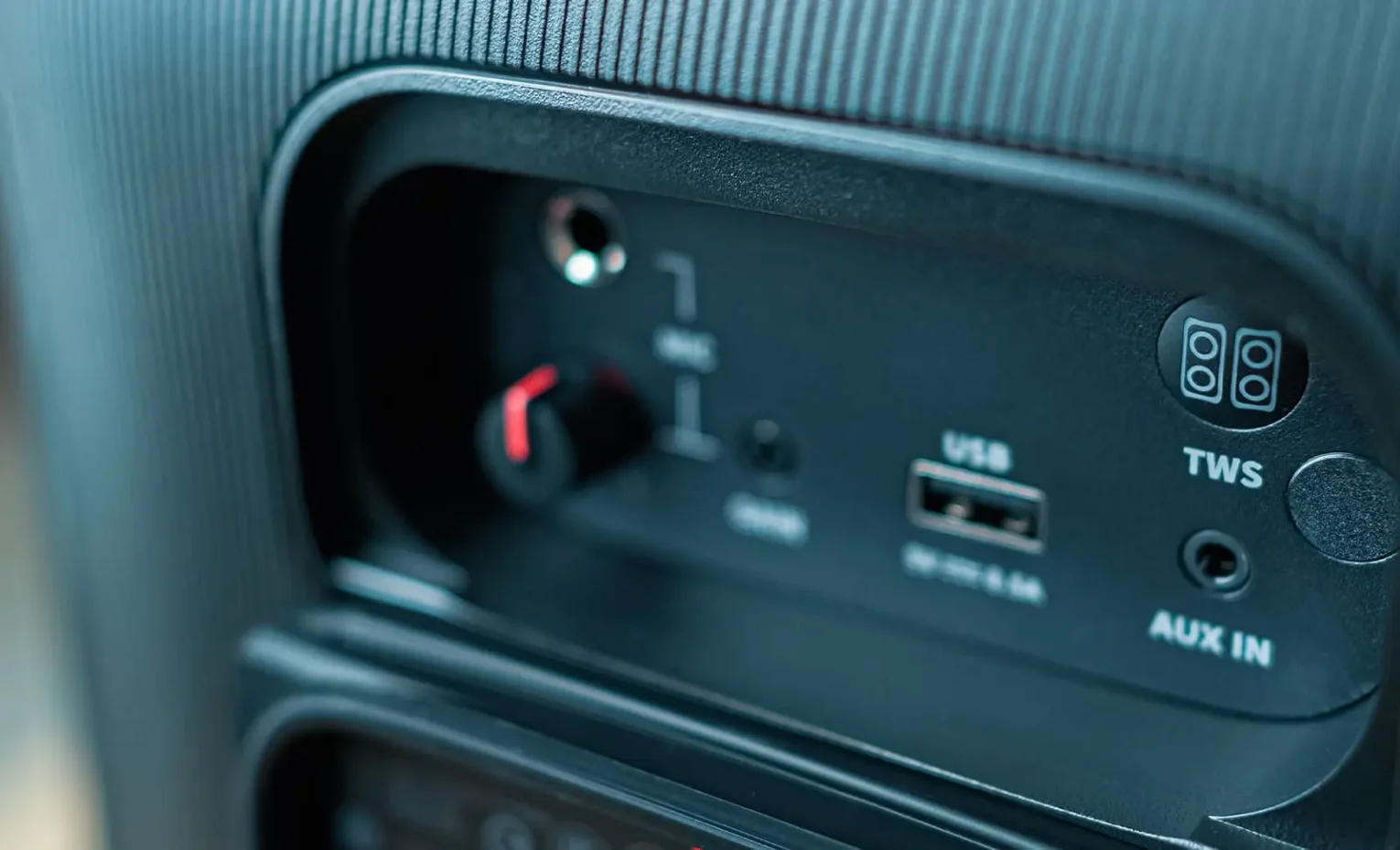 اسپیکر JBL Partybox Encore Essential