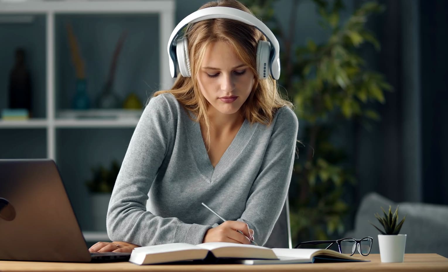 انتخاب هدفون مناسب برای هدیه | Choosing the right headphones for a gift