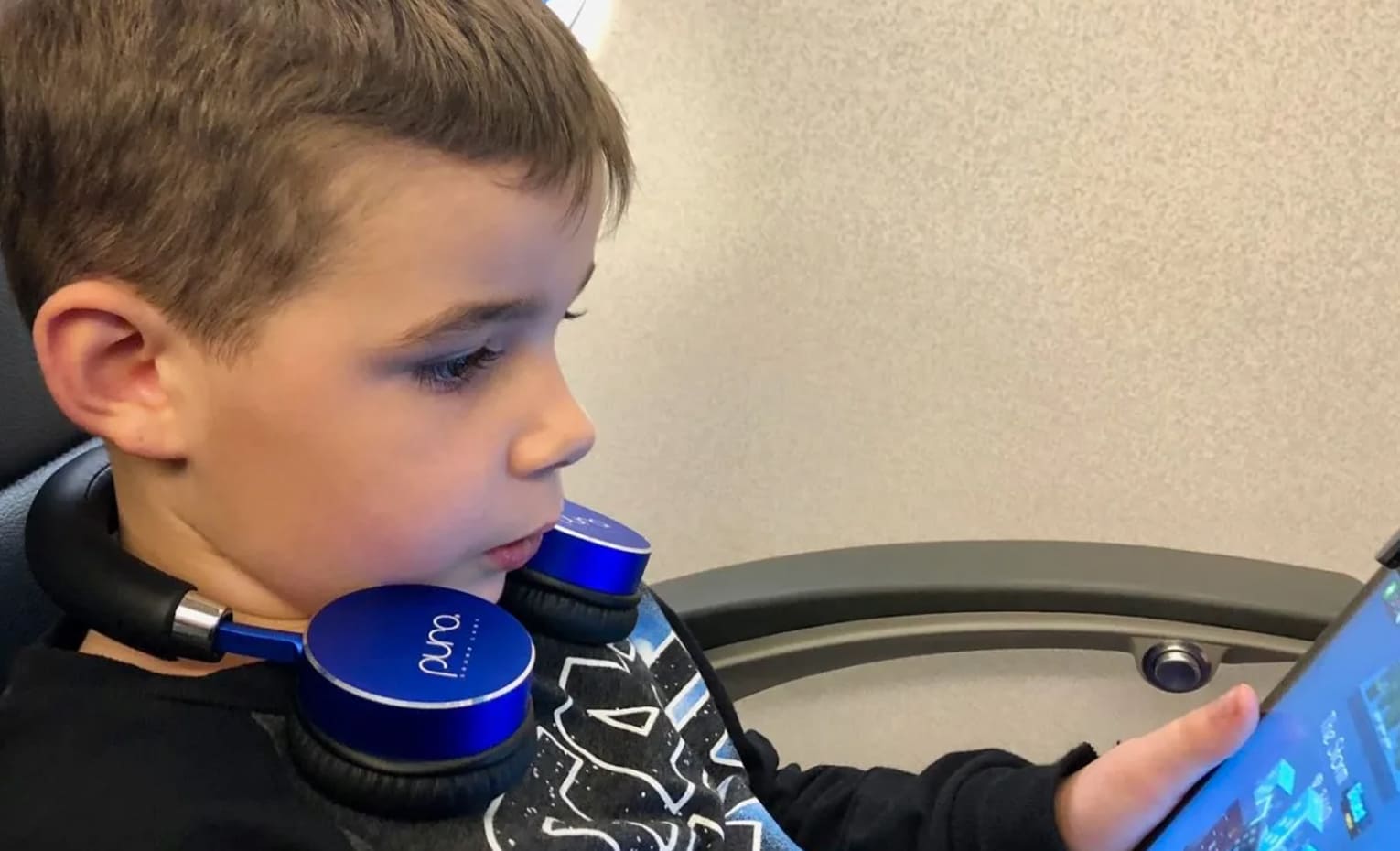 معرفی بهترین هدفون مناسب کودکان | Introducing the best headphones suitable for children